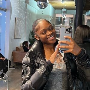 Meet your Posher, Channicia